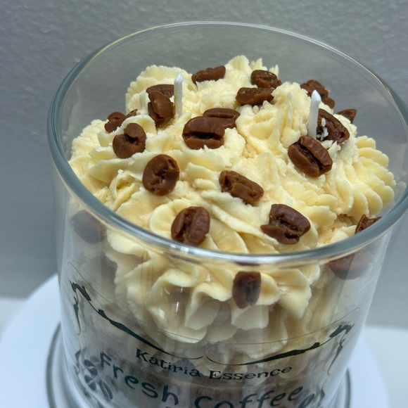 Fresh Coffee Scented Soy Wax Candle - Picture 3 of 4